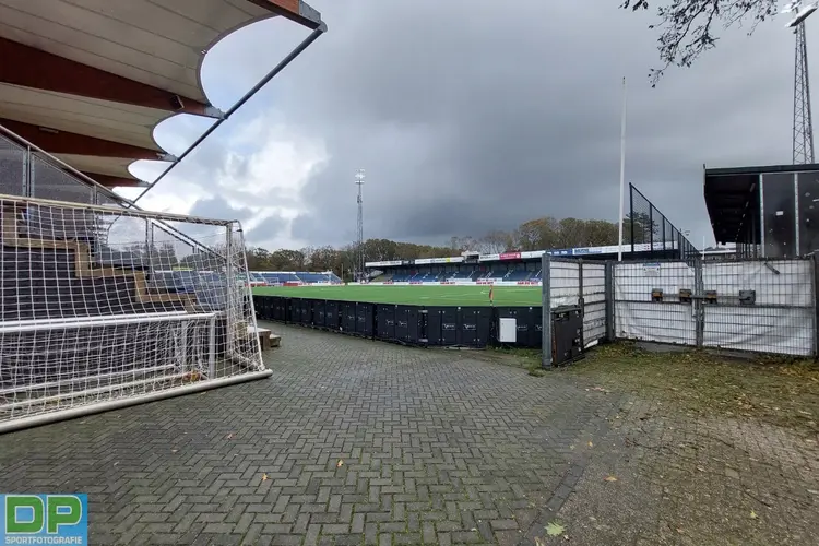 AZ Vrouwen voltooien winst in eerder gestaakt duel bij Telstar